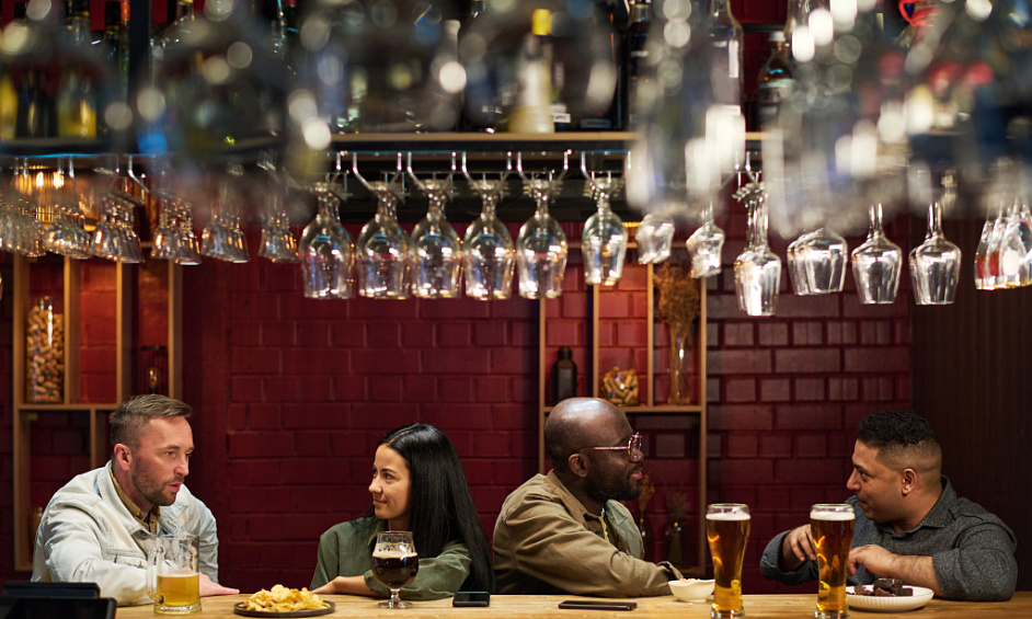 Well-Established Restaurant Bar Pub Vlts Business Near Red Deer Ab For Sale 1