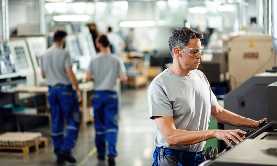 Industrial Manufacturer With Real Estate – Greater Montreal For Sale 1 Industrial Manufacturer With Real Estate – Greater Montreal For Sale 1