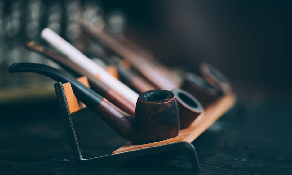 Specialty/classic Tobacco Shop At Busy Yonge St For Sale 1