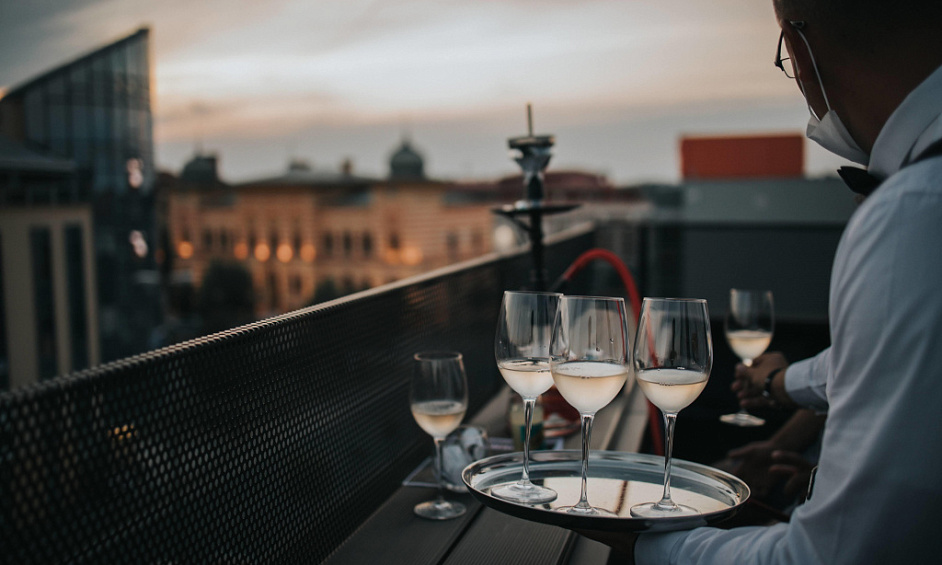 Café & Bar In A Downtown Ottawa Hotel For Sale 1