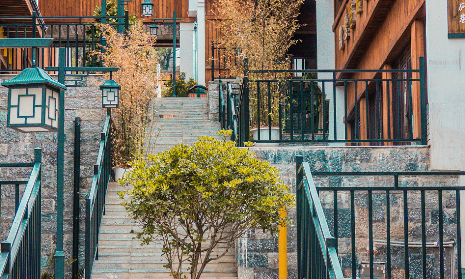 Brampton - Beautiful Property For Investment Or Own-to-live For Sale 1