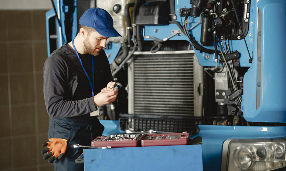 Heavy-duty Diesel Repair Shop In Edmonton For Sale 1