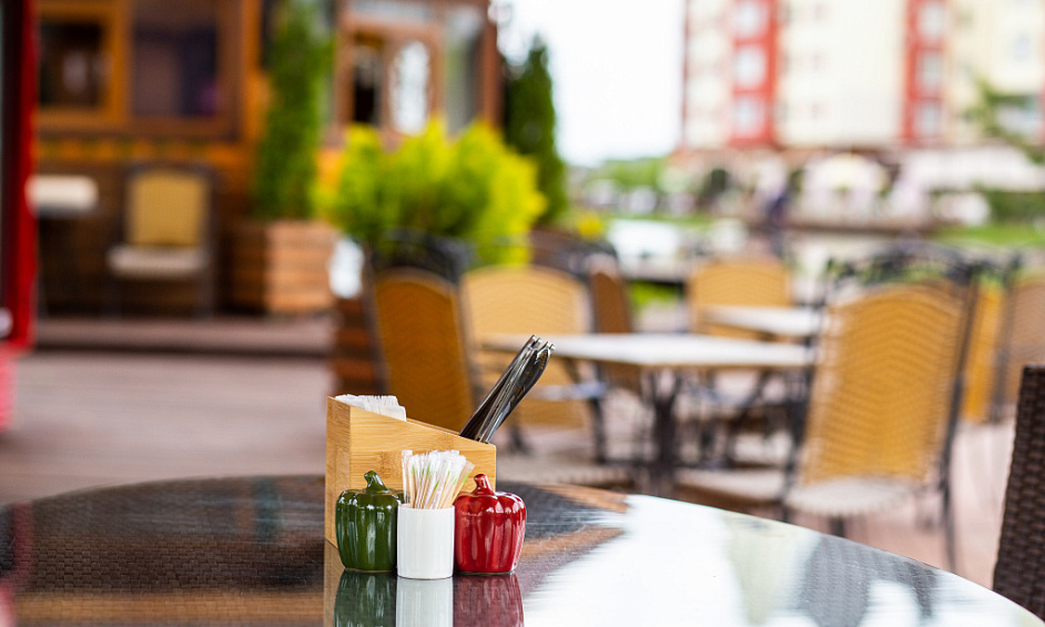 Restaurant For Sale In Kensington / Crossiron Mall 1