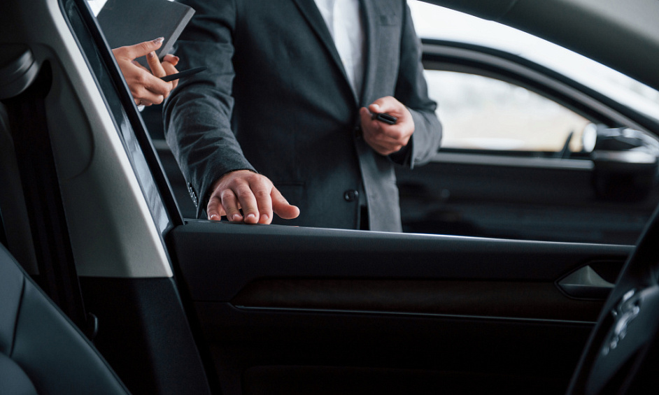 Luxury Limo Services In Edmonton For Sale 1