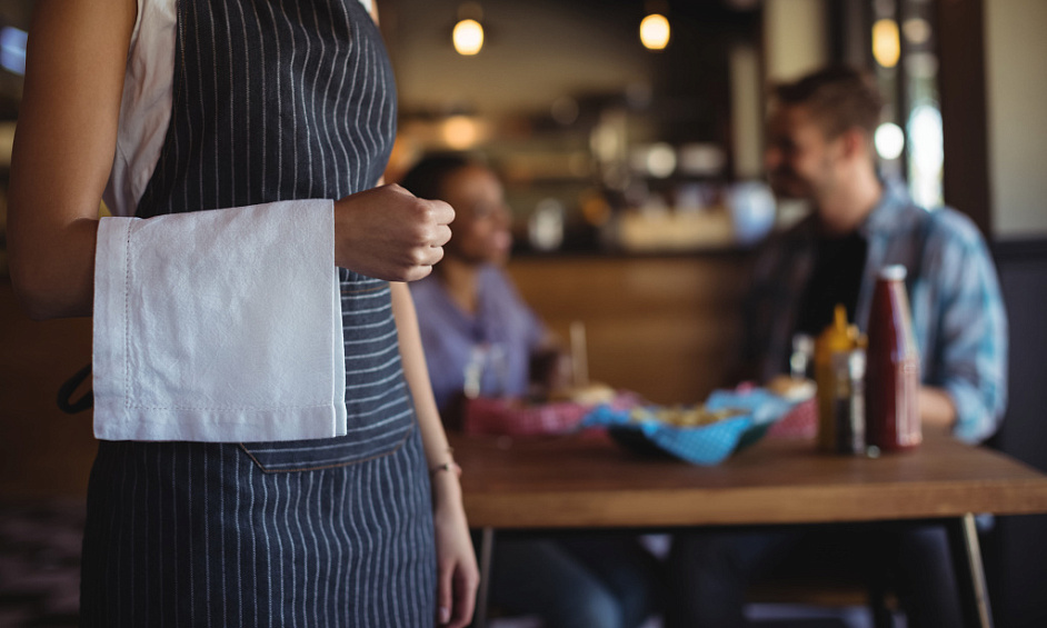 Iconic Michelin-recognized Restaurant In Downtown Montréal For Sale 1