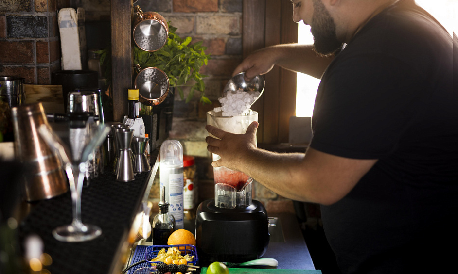 Turnkey Restaurant Bar Ebitda $350k + Premium Location Lanaudière For Sale 1